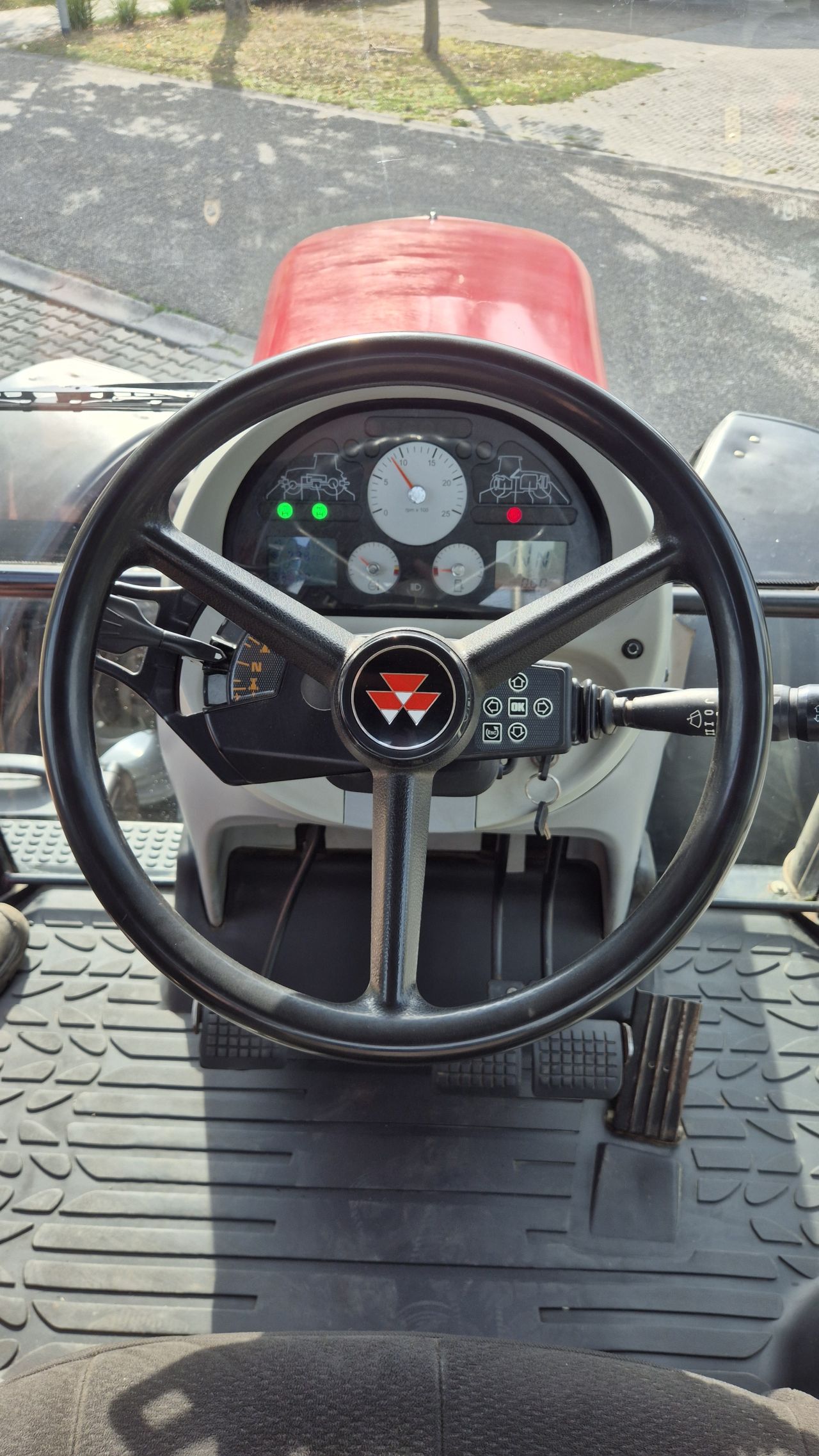 Massey Ferguson 6480 Dyna-6 met Fronthef PTO en Kruipversnelling