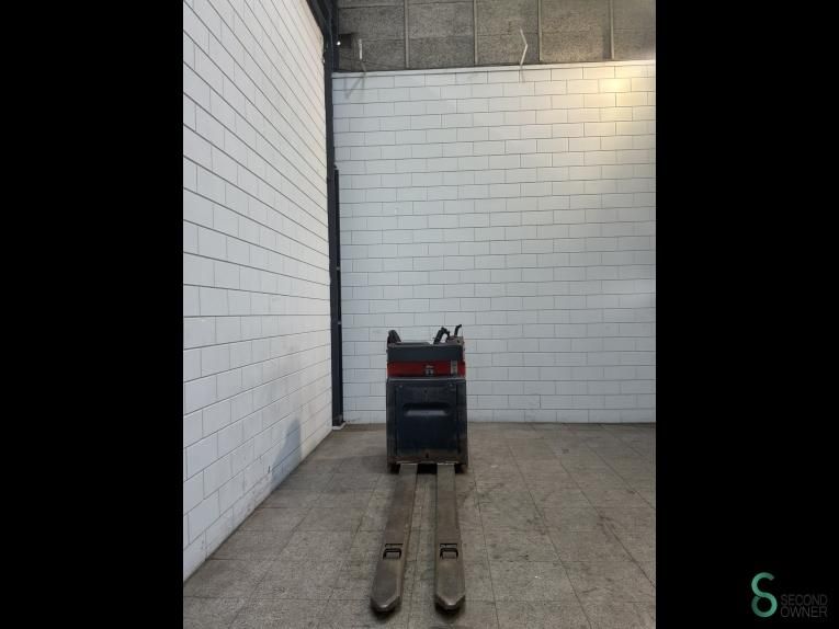Pallet trucks Electric Linde T20R 2019