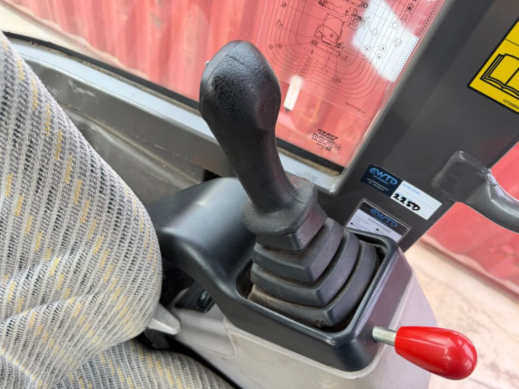 Volvo ECR40 ECR40D met aanbouw delen