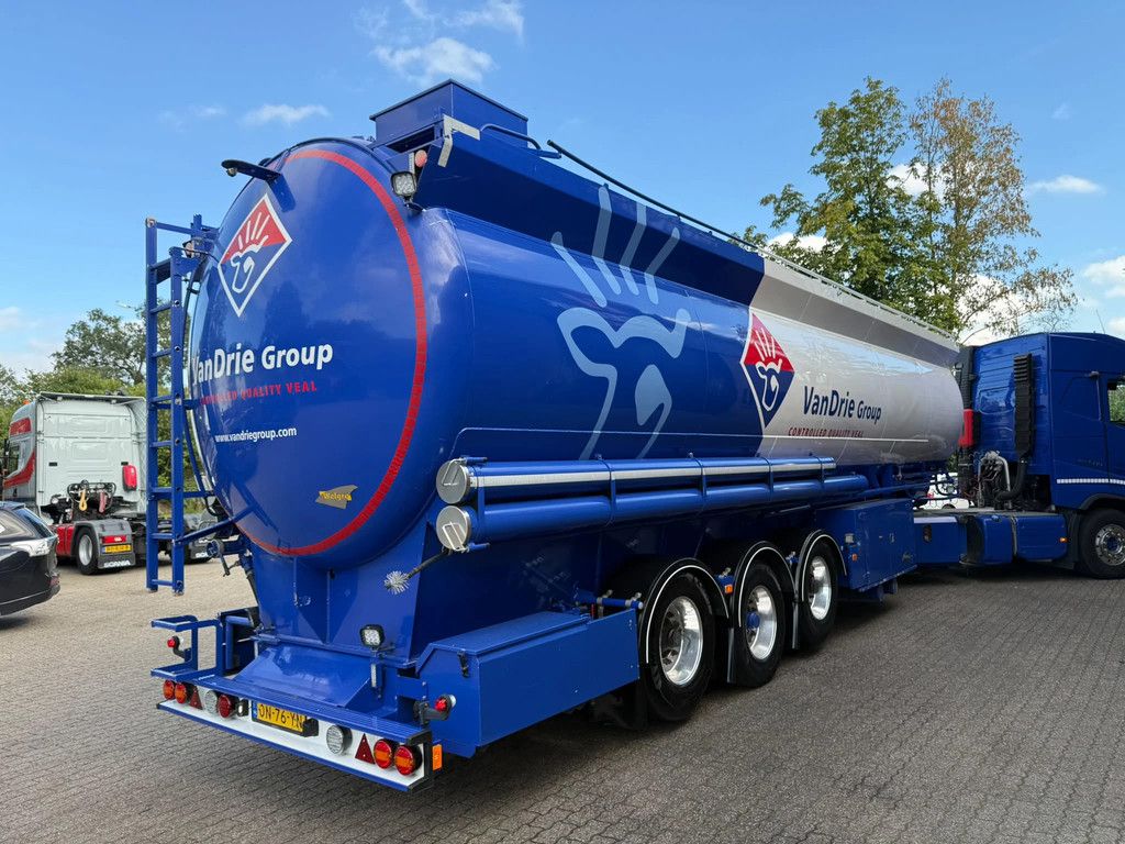 Welgro N/A 56m3 Bulk/Silo 7 Compartimenten 2x Liftas Camera NL Trailer