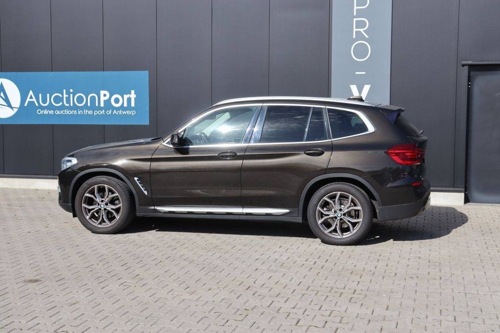 SUV BMW X3 sDrive18d Diesel (Marge)
