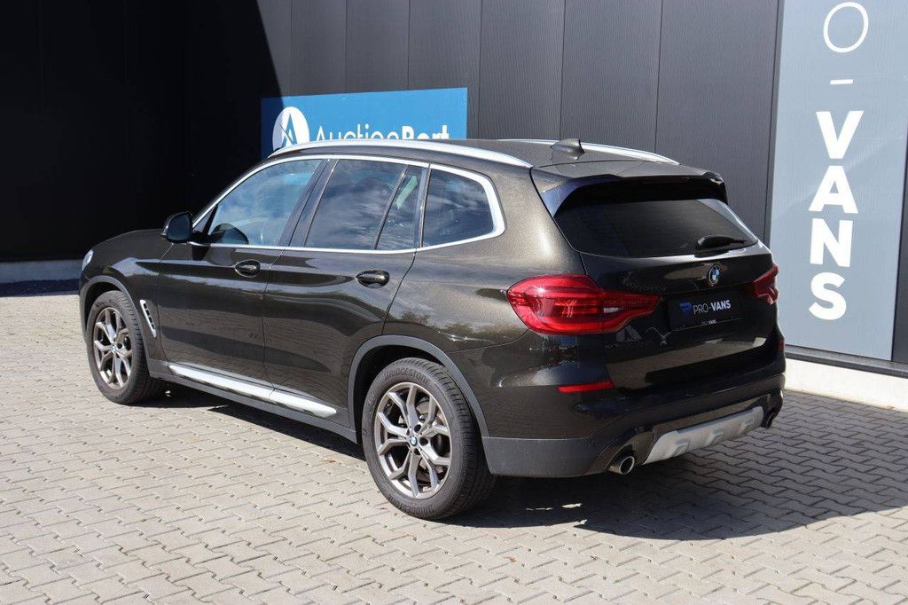 SUV BMW X3 sDrive18d Diesel (Marge)