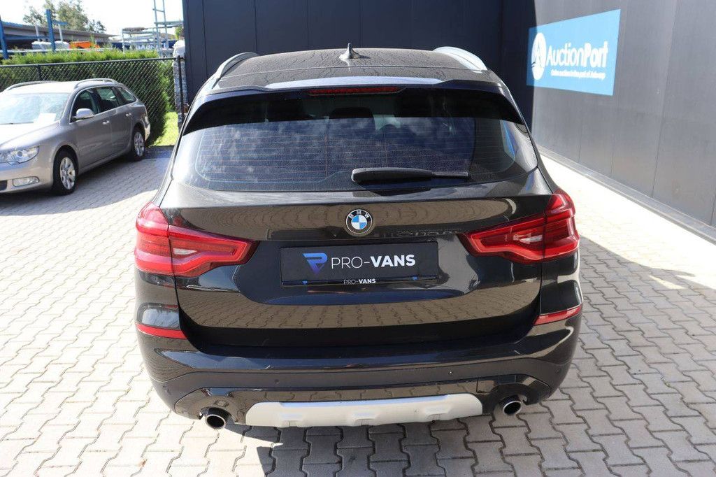 SUV BMW X3 sDrive18d Diesel (Marge)