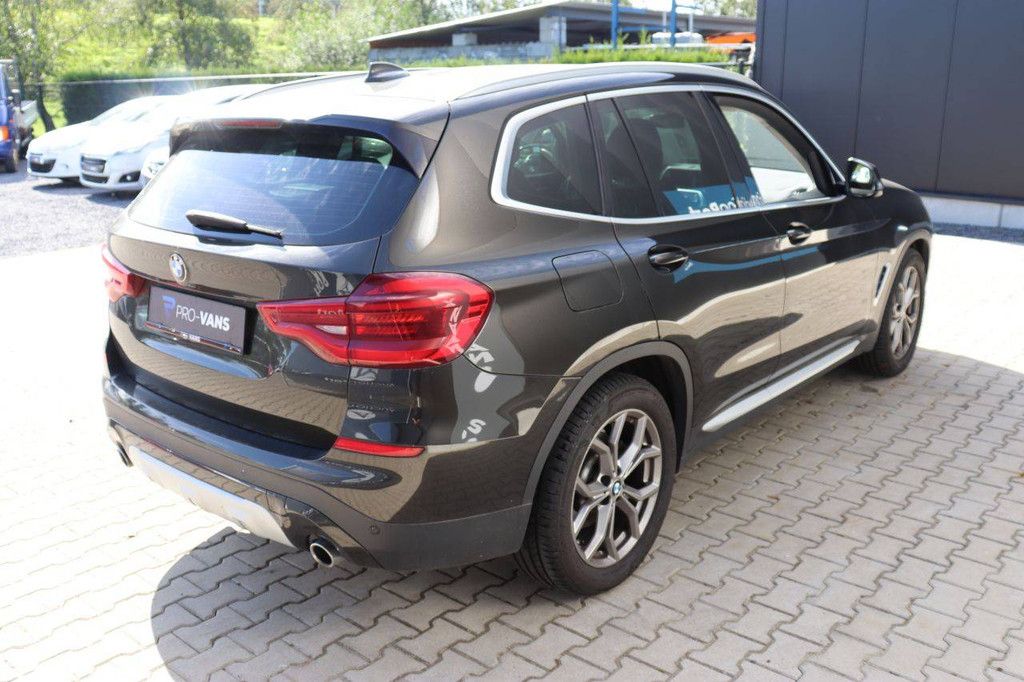 SUV BMW X3 sDrive18d Diesel (Marge)