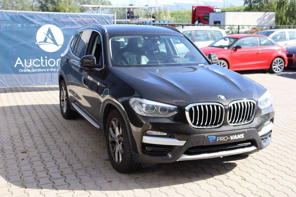 SUV BMW X3 sDrive18d Diesel (Marge)