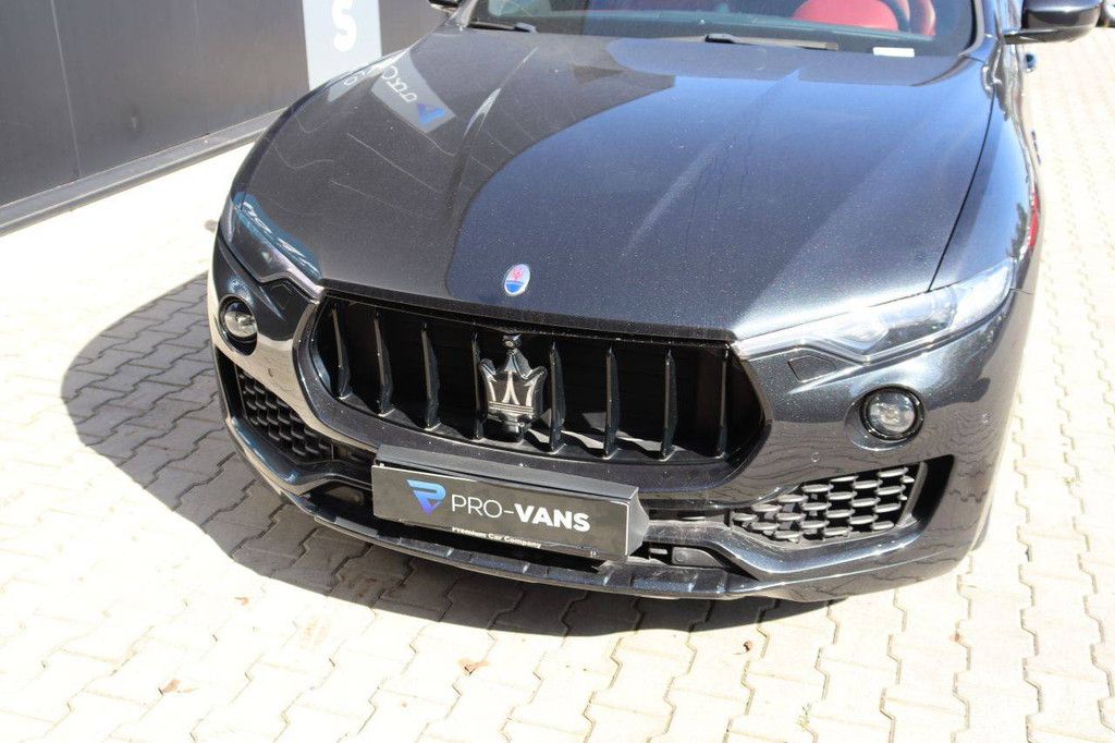 SUV Maserati Levante SUV Diesel (Margin)