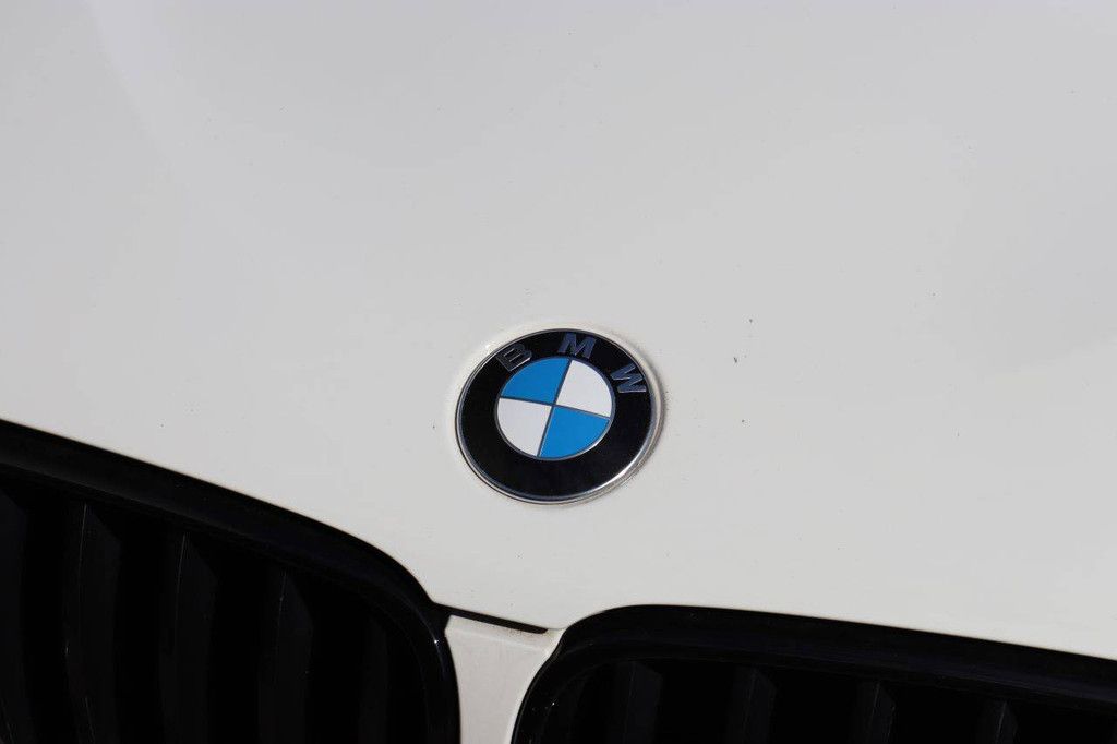 SUV BMW X4 M Sport Petrol 2017 (Margin)