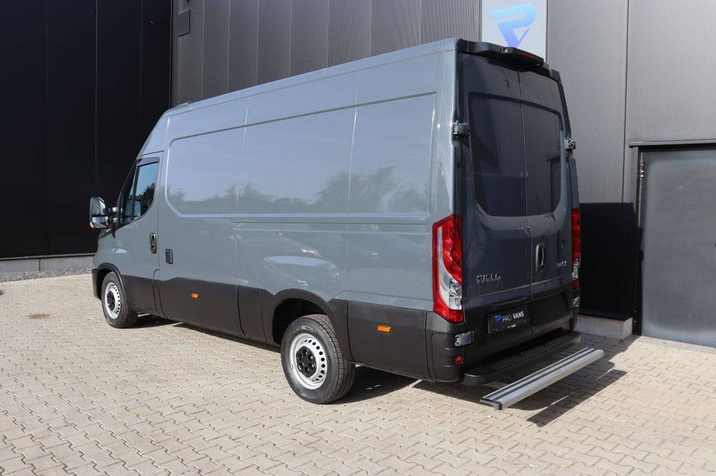 Van Refrigerated Van Iveco Daily 35S18 Diesel 175hp 2022