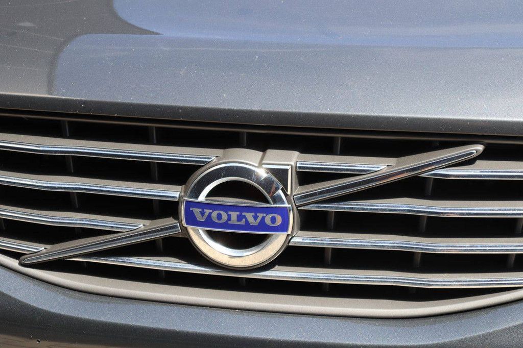 SUV Volvo XC60 D4 AWD Diesel 181 PS 2014 (Margin)