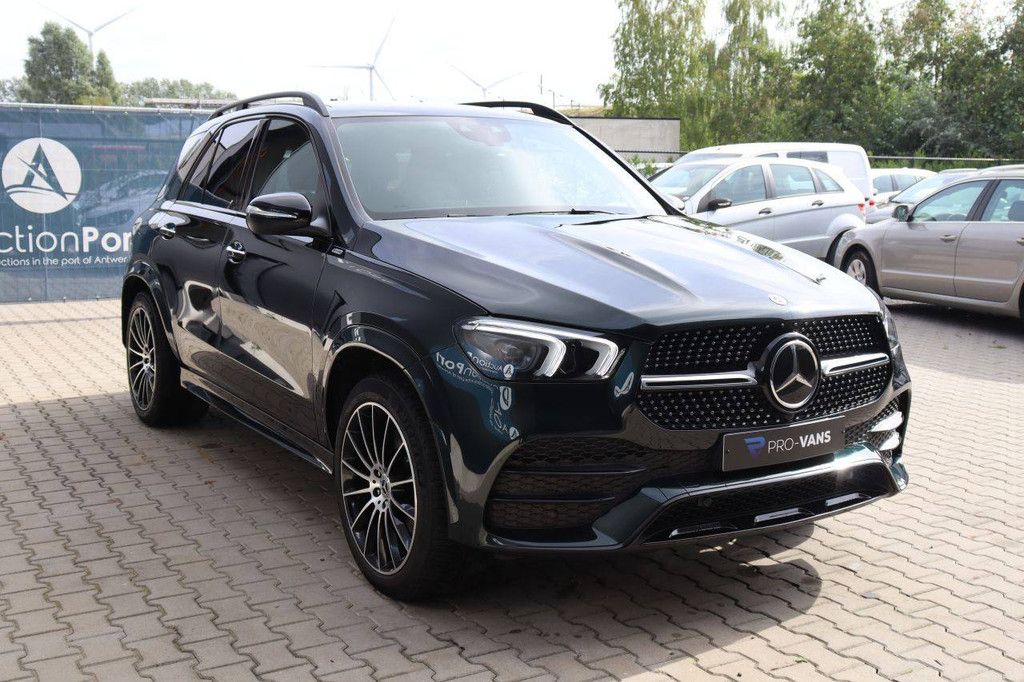 SUV Mercedes-Benz GLE 350e Hybrid mit AMG Paket – Panoramadach (Margin)