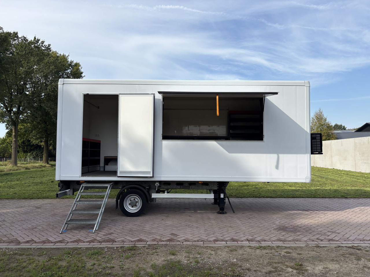 Be oplegger KUIPER 5 ton GESLOTEN WURTH inrichting Kast