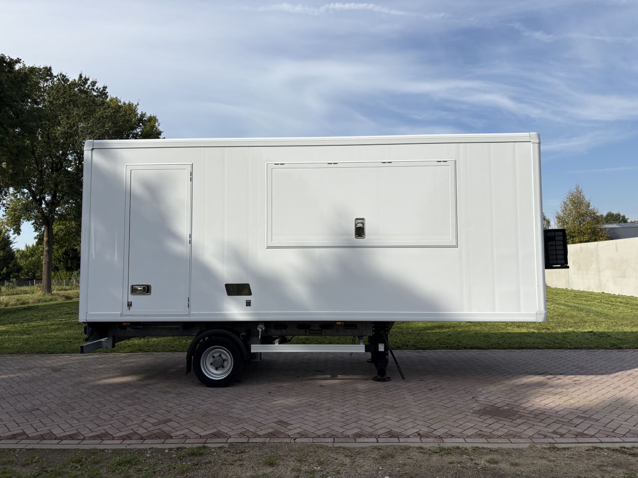 Be oplegger KUIPER 5 ton GESLOTEN WURTH inrichting Kast