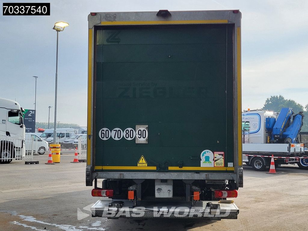 Mercedes Atego 1324 4X2 13t 6-Cylinder Euro 6 Automatic Tailgate