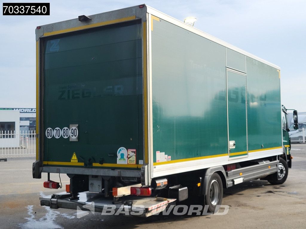 Mercedes Atego 1324 4X2 13t 6-Cylinder Euro 6 Automatic Tailgate