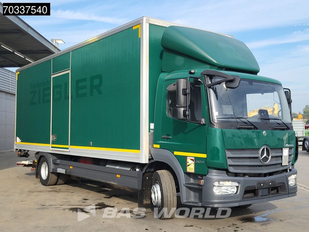 Mercedes Atego 1324 4X2 13t 6-Cylinder Euro 6 Automatic Tailgate