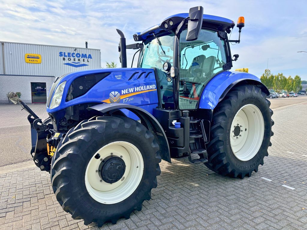 New Holland T7.210 PC T4B MY18