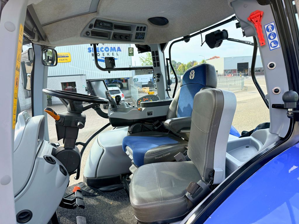 New Holland T7.210 PC T4B MY18