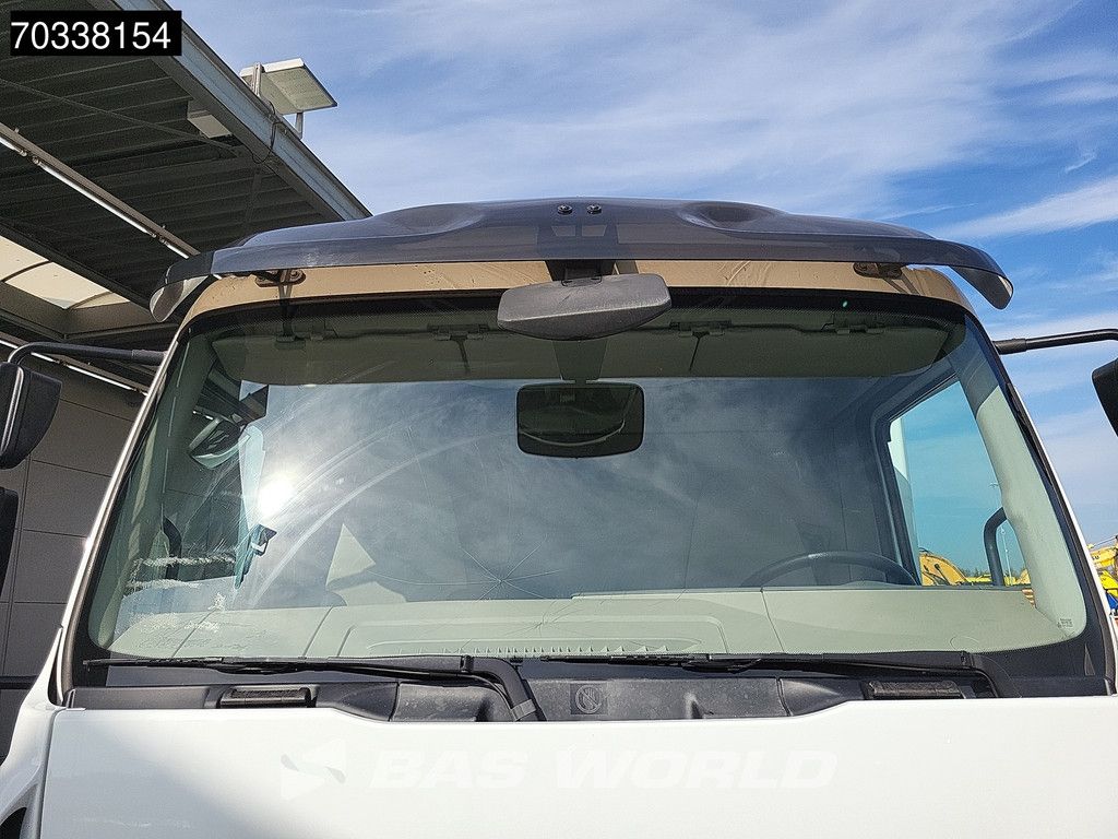 Renault Midlum Midlum 220 4X2 12t Tailgate Manual Gearbox Euro 5