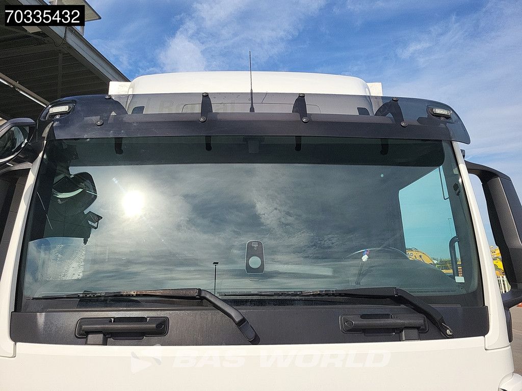 MAN TGL 12.250 4X2 12t Automatic Tailgate AC Euro 6