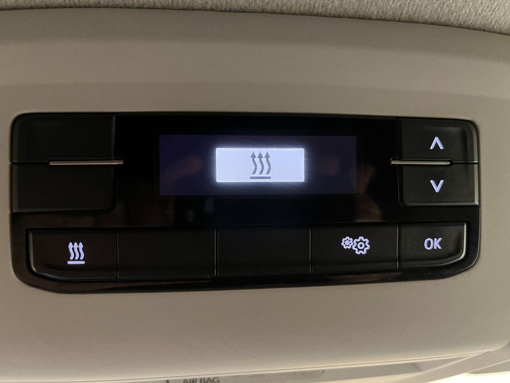 Volkswagen Transporter 2.0 TDI L1H1 / Euro 6 / Airco / CarPlay / Cruise Control / Trekhaak / PDC / 3-Zits