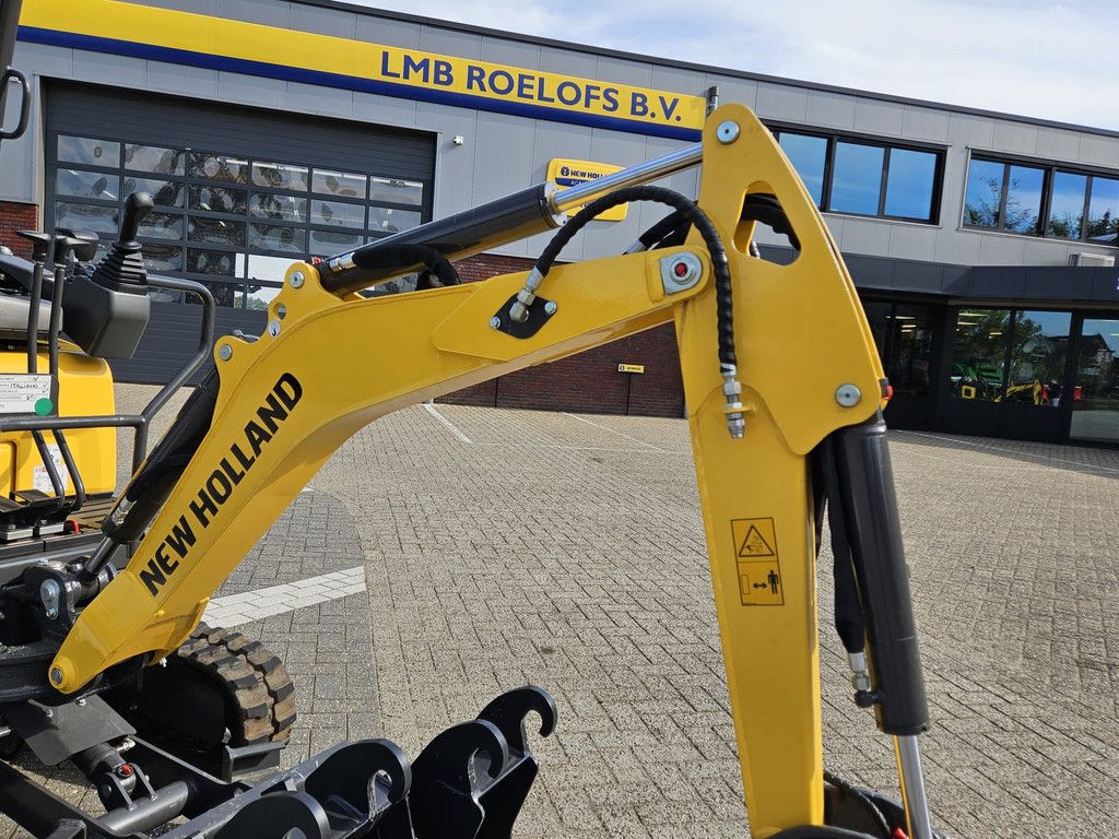 New Holland E12D Rops