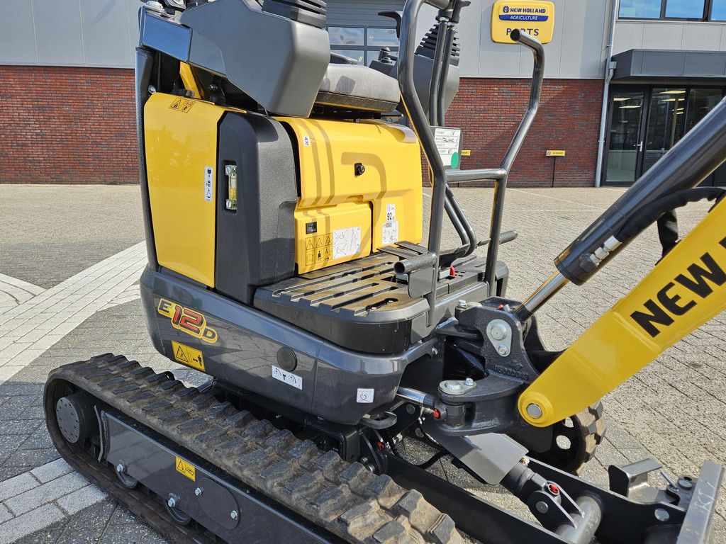 New Holland E12D Rops