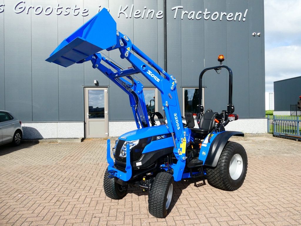 Solis 26 4wd / 00018 Draaiuren / Voorlader