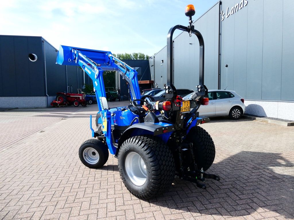Solis 26 4wd / 00018 Draaiuren / Voorlader