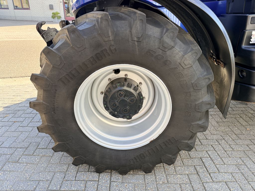 New Holland T7.270AC Blue Power Stage V