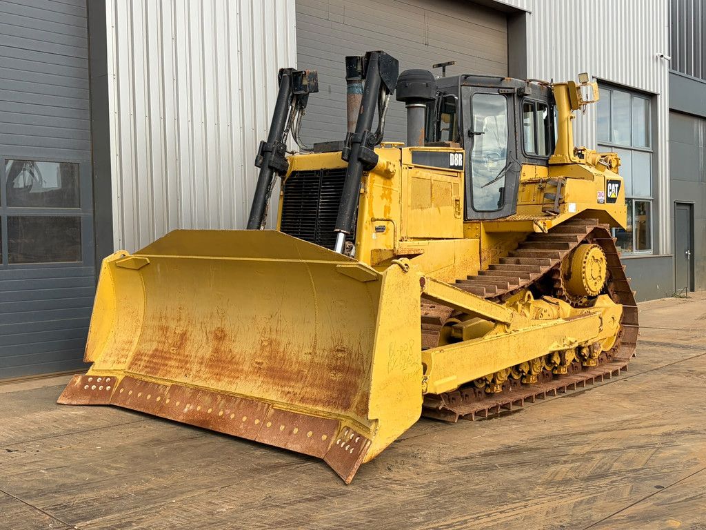 Caterpillar D8R