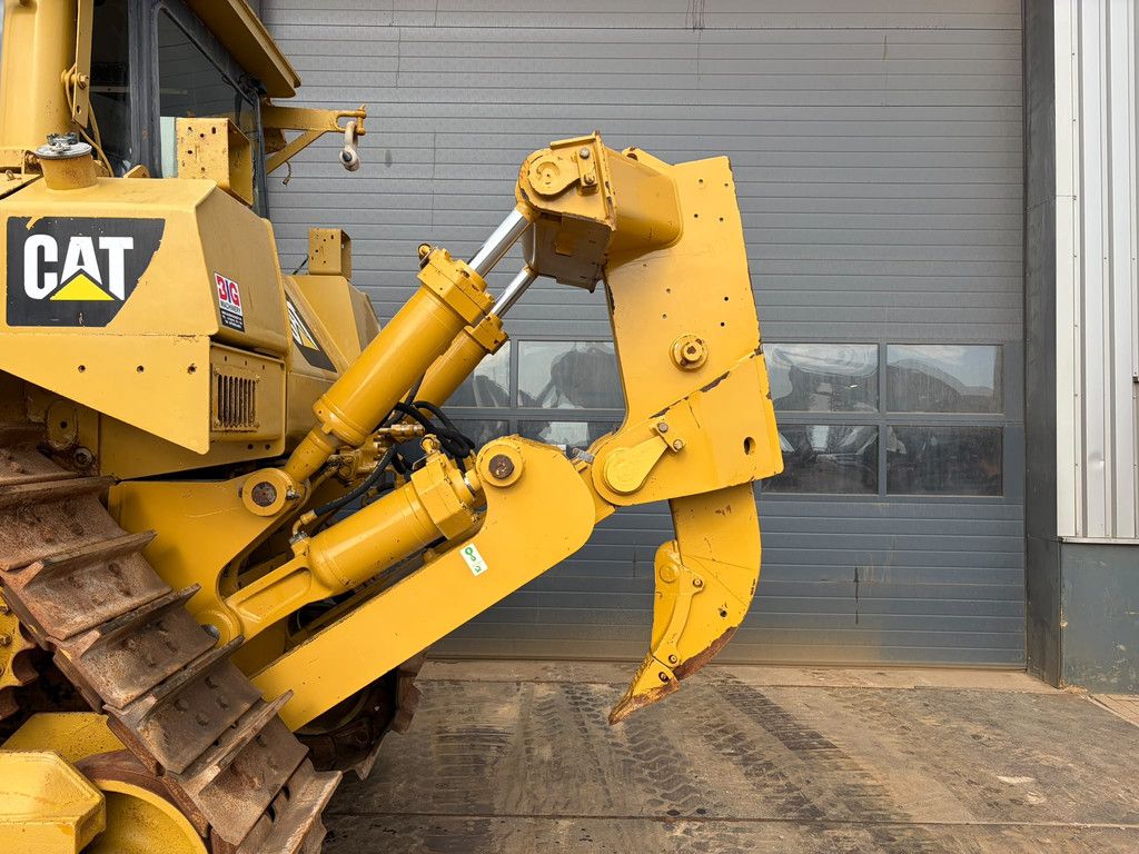 Caterpillar D8R