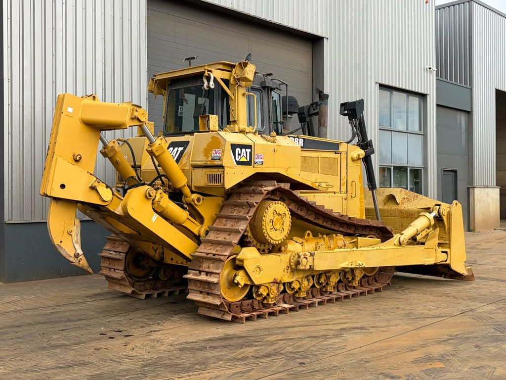 Caterpillar D8R