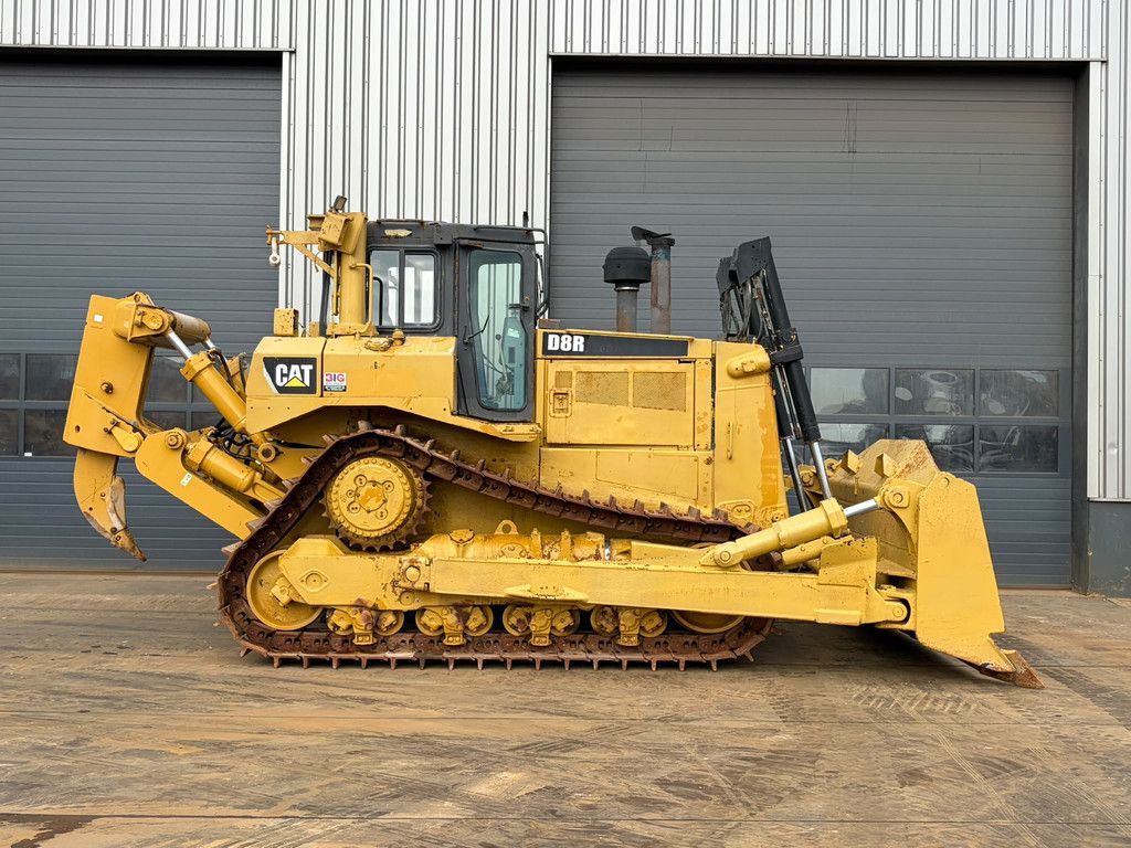 Caterpillar D8R