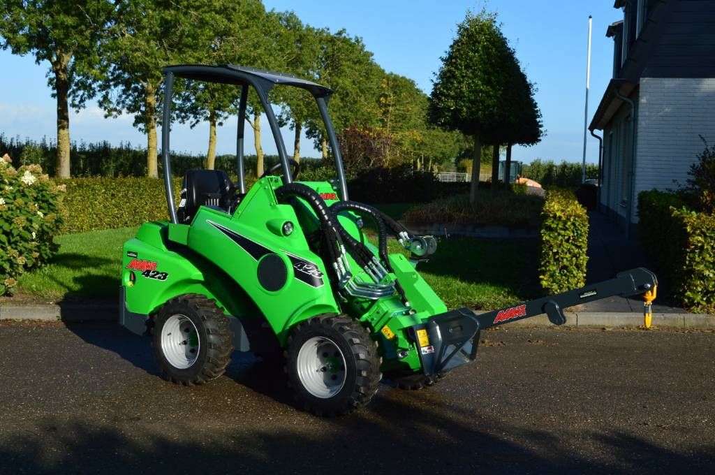 Avant 423 Kniklader/Shovel/Wielader