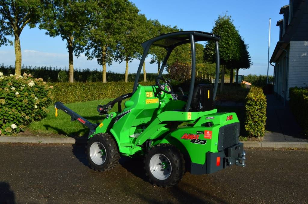 Avant 423 Kniklader/Shovel/Wielader