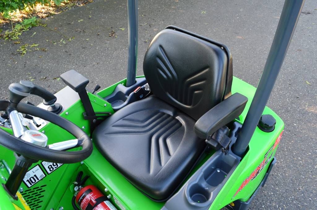 Avant 423 Kniklader/Shovel/Wielader