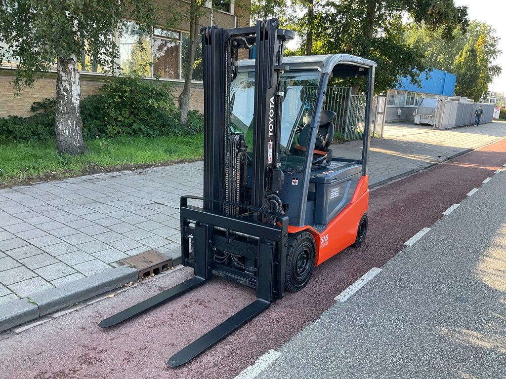 Toyota 8FBMKT25 2500KG 5.00METER HEFTRUCK