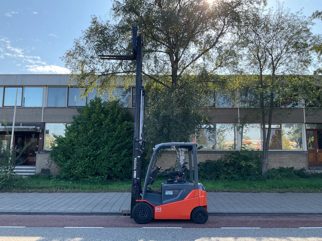 Toyota 8FBMKT25 2500KG 5.00METER HEFTRUCK