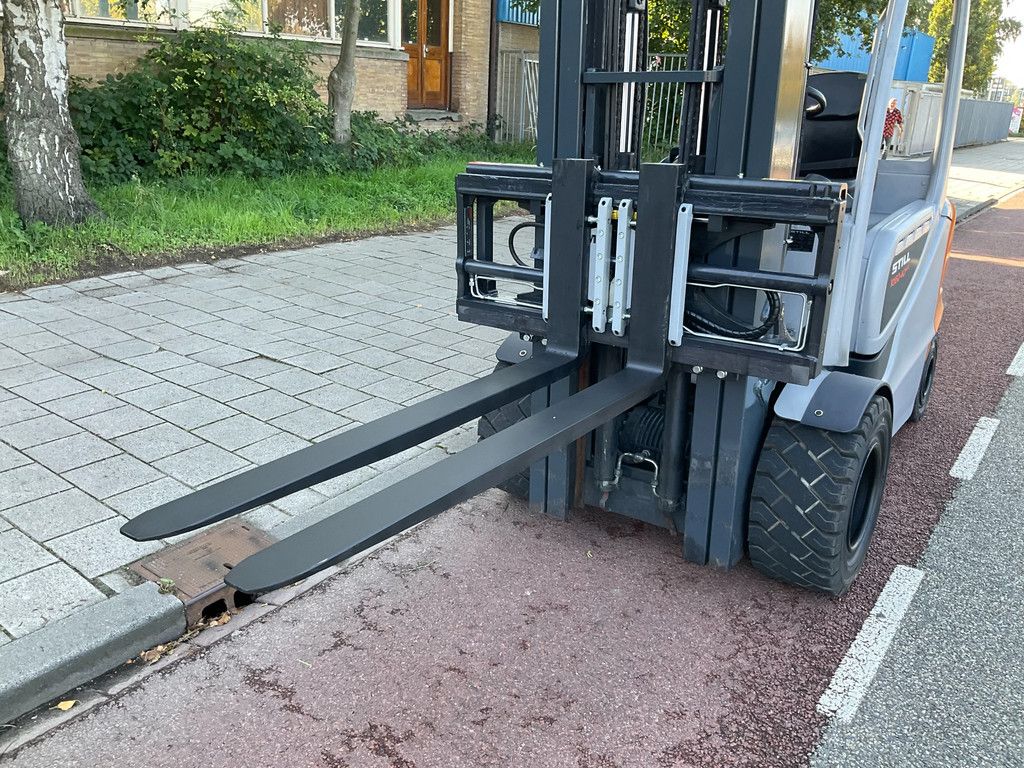 Still RX 60-40/600 4000KG 6.00METER HEFTRUCK