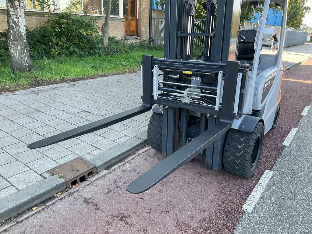 Still RX 60-40/600 4000KG 6.00METER HEFTRUCK