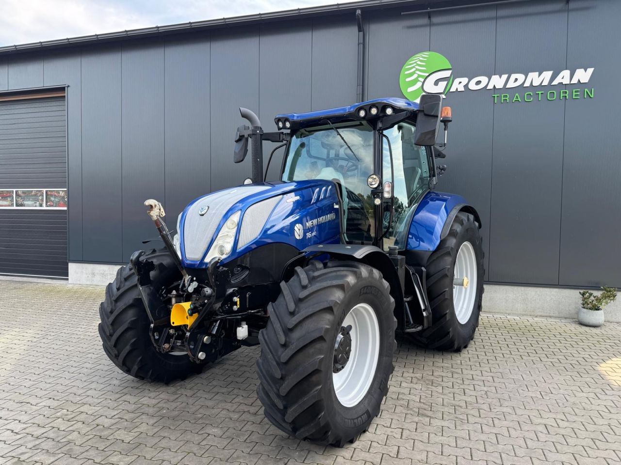 New Holland T6.180 AutoCommand