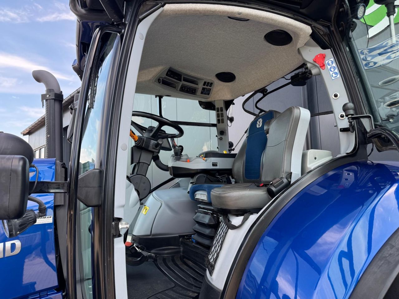 New Holland T6.180 AutoCommand