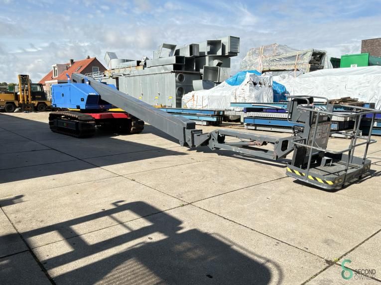 Telescopic boom lift Aichi SR21AJ 2004