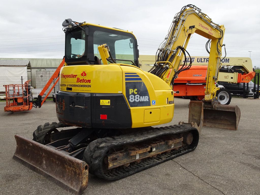 Komatsu PC88MR-8 PC88MR