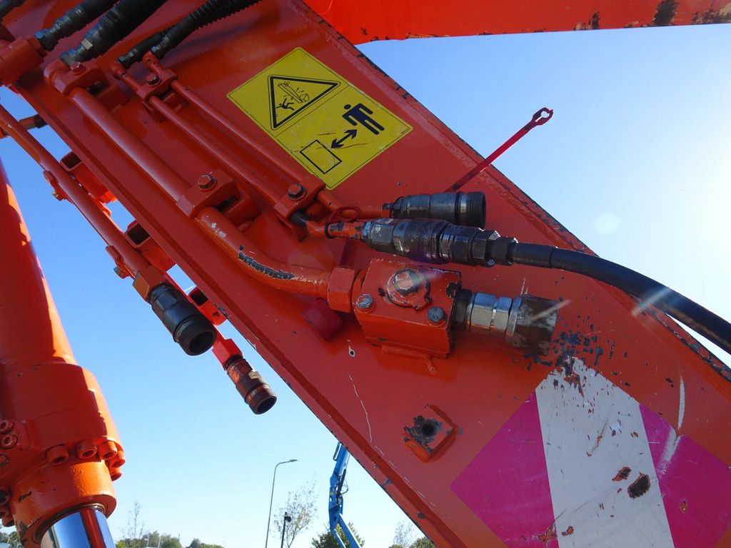 Hitachi ZX210W-3