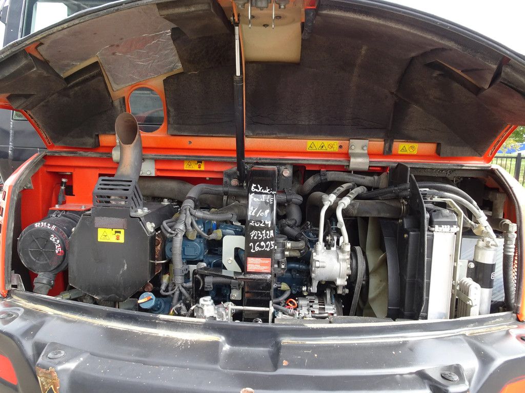 Kubota KX080-4