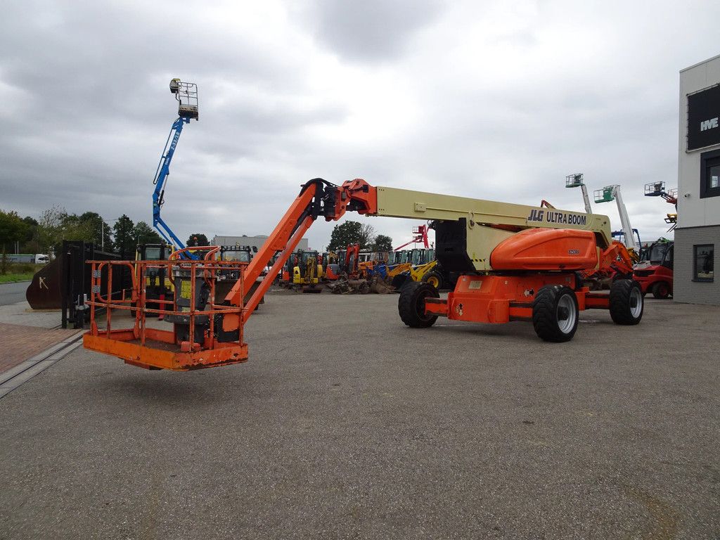 JLG 1250AJP