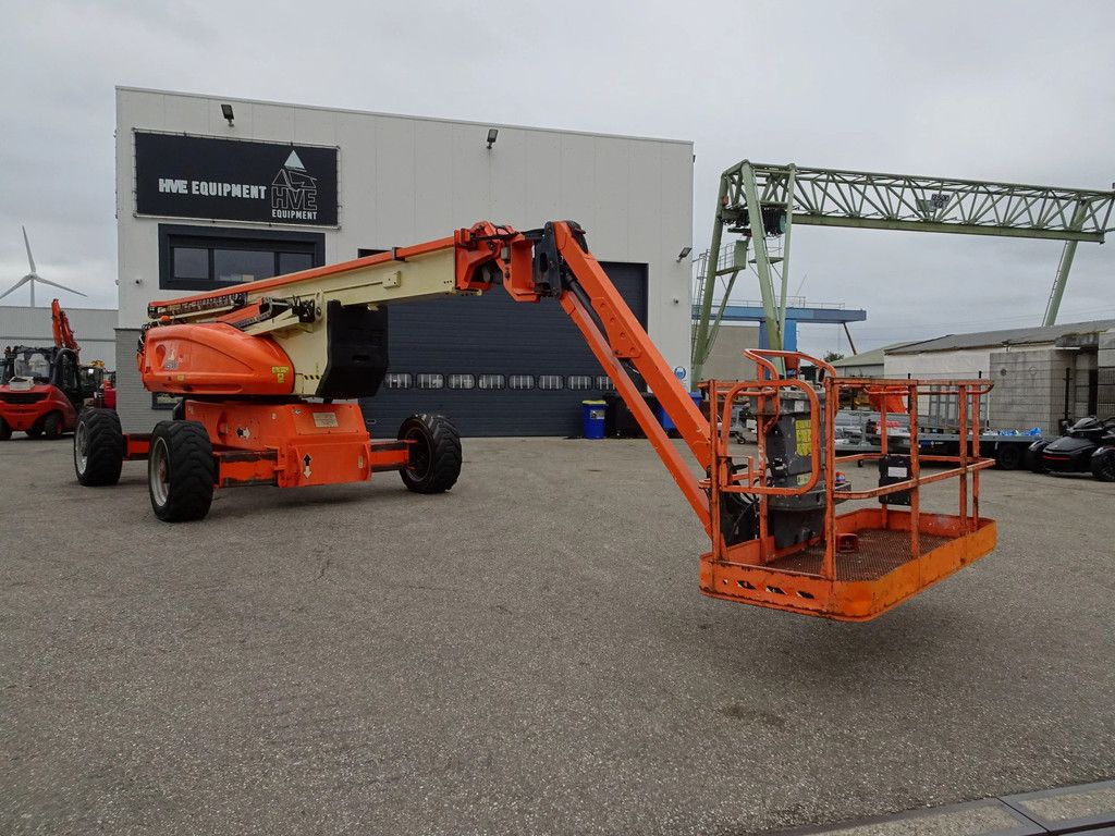 JLG 1250AJP