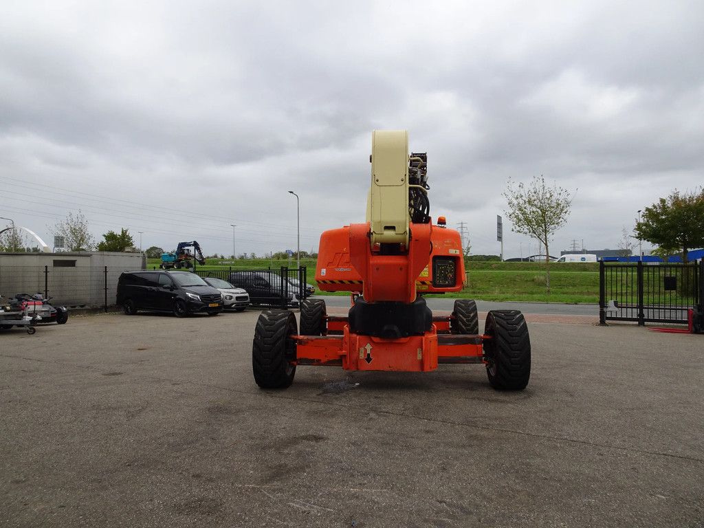 JLG 1250AJP