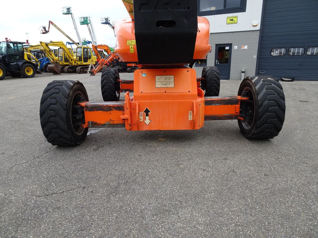 JLG 1250AJP